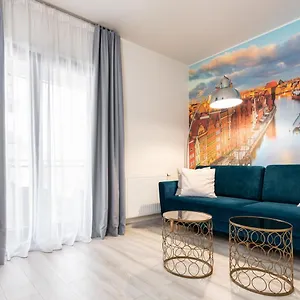  Apartament Center Pool & parking